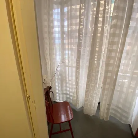 아파트 Interno 48 *