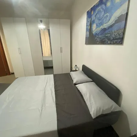 Interno 48 * 제노바